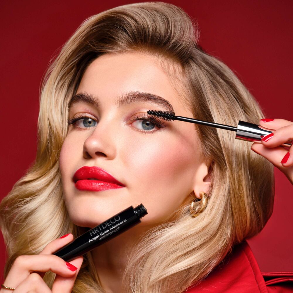 Website format JPG-2073.71P1_Angel-Eyes-Mascara-Waterproof